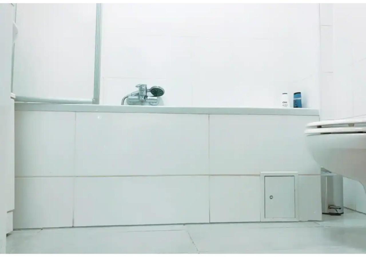 Economy 2br Next To Prater Amuesement Park Apartment