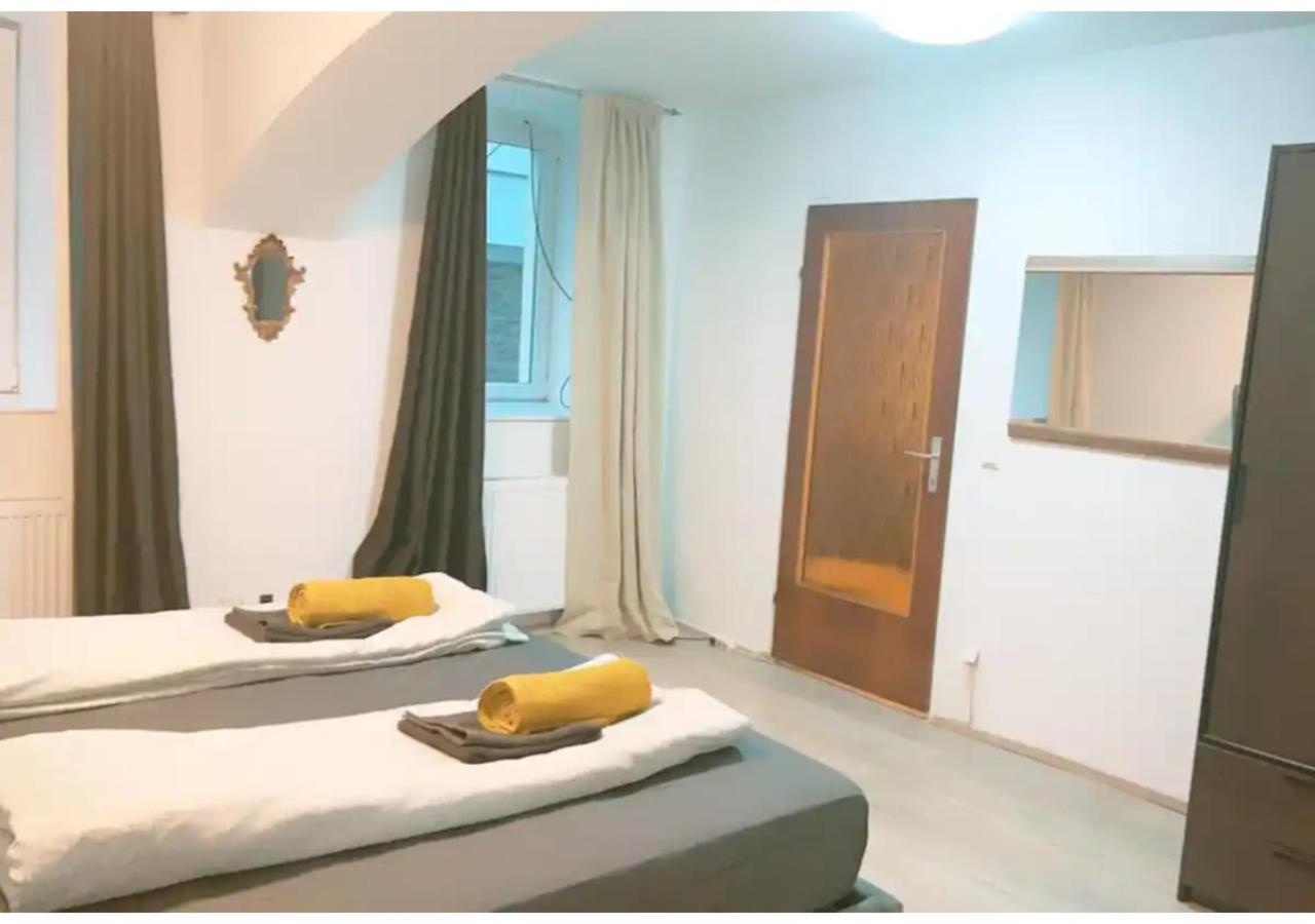 Economy 2br Next To Prater Amuesement Park Apartment